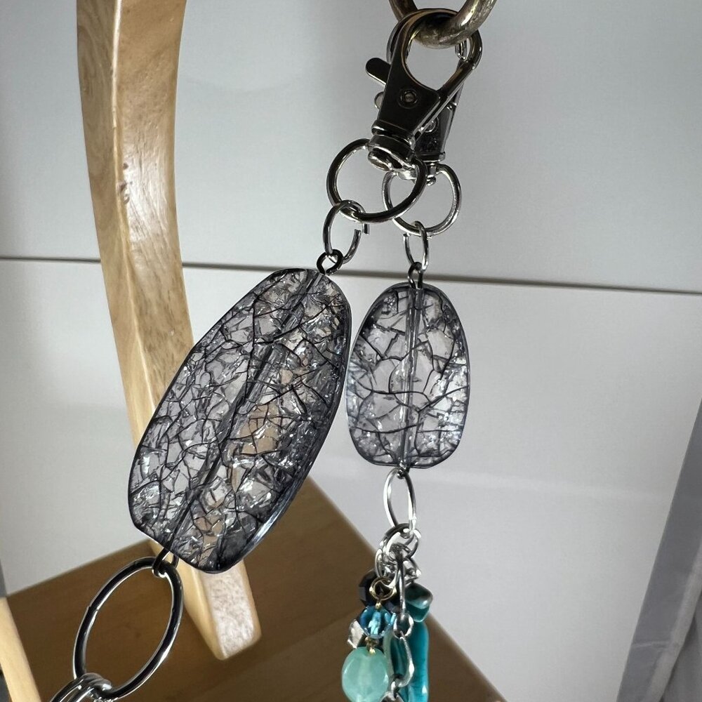 2 Turquoise & Black Beaded Keychain With Crackle Glass Accent Multi-Toned Gemsto - Picture 3 of 7